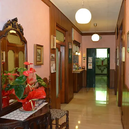 Albergo Villa Jolanda-3